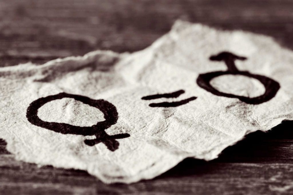 Švicarski Zakon o prezimenu - ravnopravan položaj muža i žene