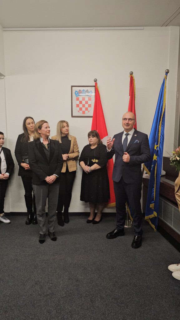 Ministar vanjskih i europskih poslova Gordan Grlić Radman u obraćanju Hrvatima u Zürichu