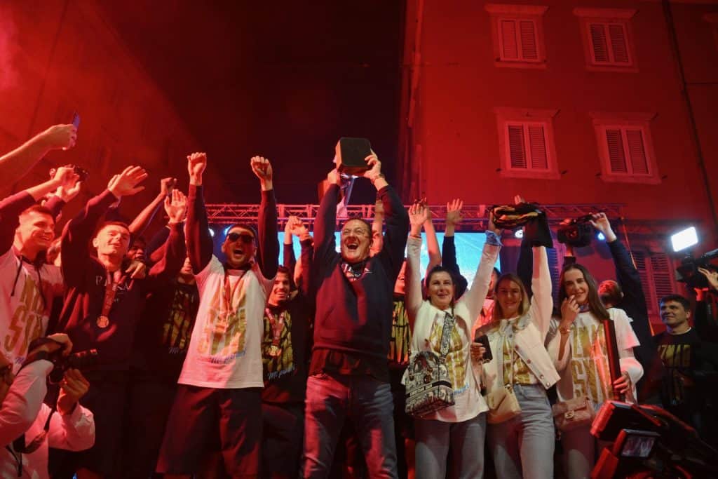 Foto: HNK Rijeka: / NK Rijeka prvak Hrvatske 2025 slavlje Rujevica