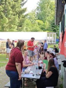 HKK Piknik u Badenu okupio hrvatsku zajednicu: Dan državnosti uz pjesmu, tradiciju i zajedništvo - Img