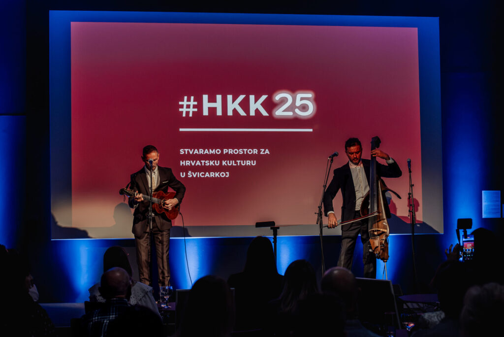 HKK25 u fotografijama: ljudi, susreti i trenuci jedne posebne večeri - HKK25 - Hojsak & Novosel(34) - Copy