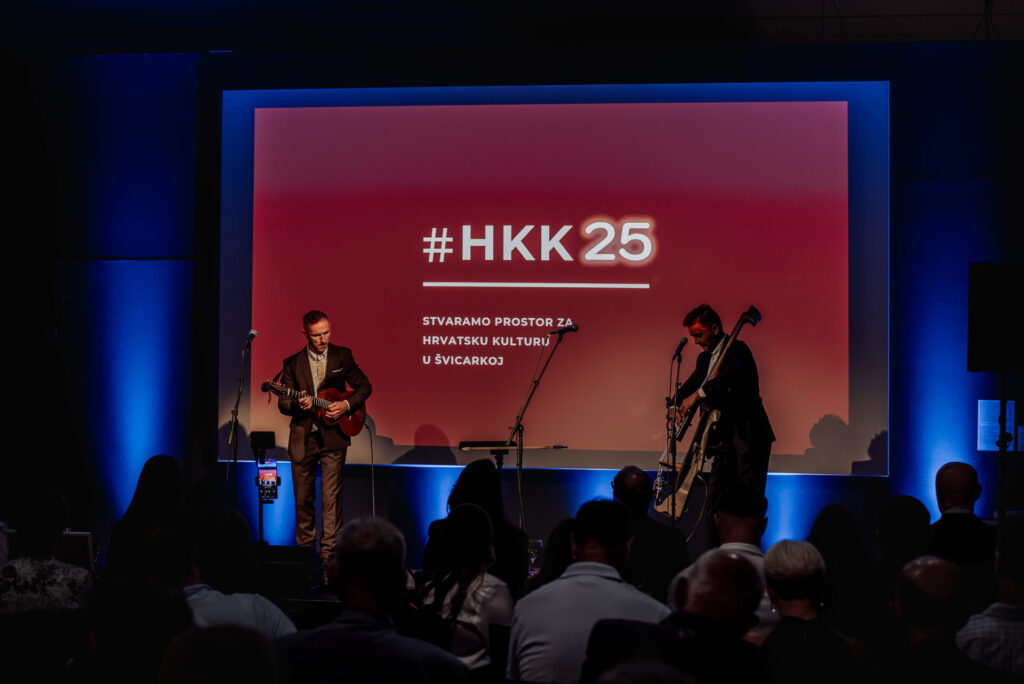 HKK25 u fotografijama: ljudi, susreti i trenuci jedne posebne večeri - HKK25 - Hojsak & Novosel(9) - Copy