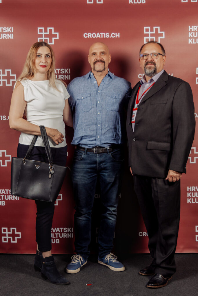 HKK25 u fotografijama: ljudi, susreti i trenuci jedne posebne večeri - HKK25 - Ivana Božić Novak, Zvonko Novak i Darko ...