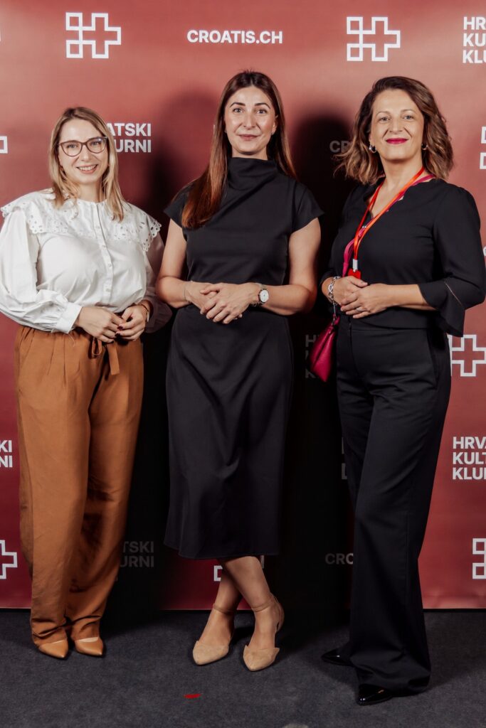 HKK25 u fotografijama: ljudi, susreti i trenuci jedne posebne večeri - HKK25 - Klara Kamenar, Morana Erdelja i Antonela G...
